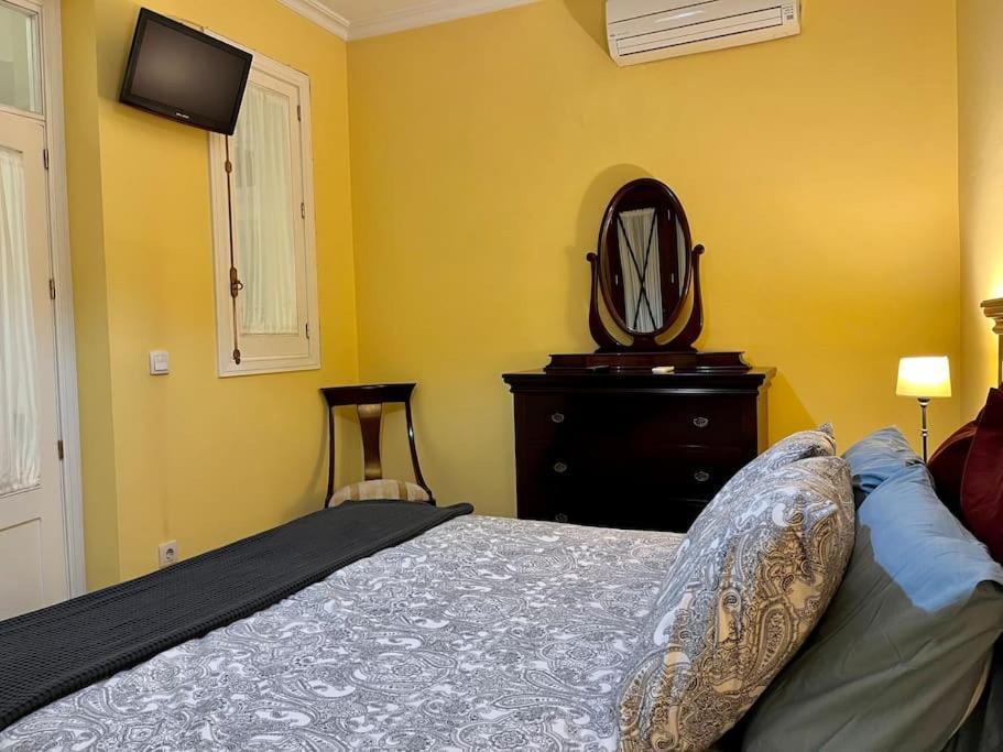 סביליה Apartamento Suite Alameda De Hercules מראה חיצוני תמונה