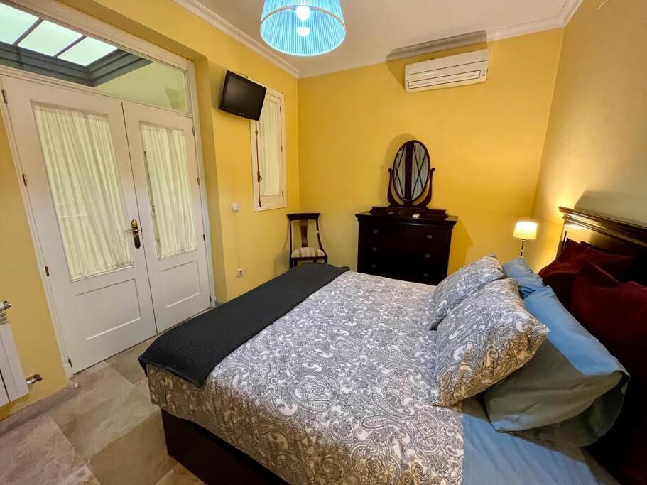 סביליה Apartamento Suite Alameda De Hercules מראה חיצוני תמונה